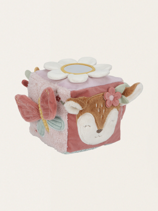 Soft activating cube