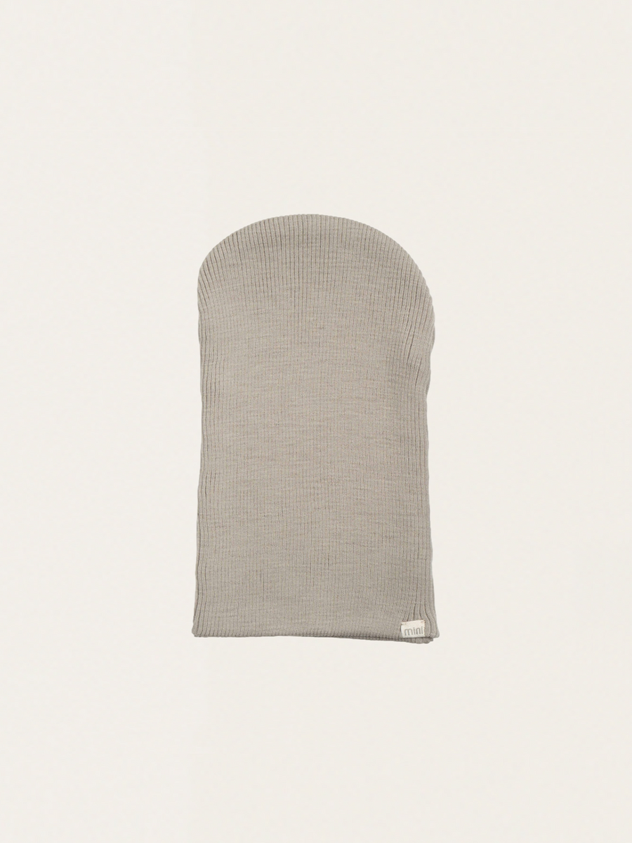 Dopasowana czapka z wełny merino Andersen