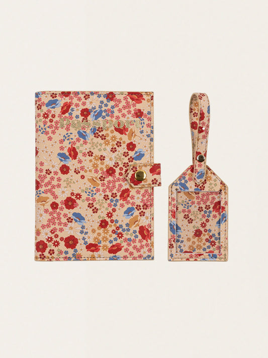 Etui na paszport i zawieszka na bagaż