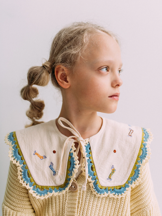 Haftowany kołnierzyk dziecięcy