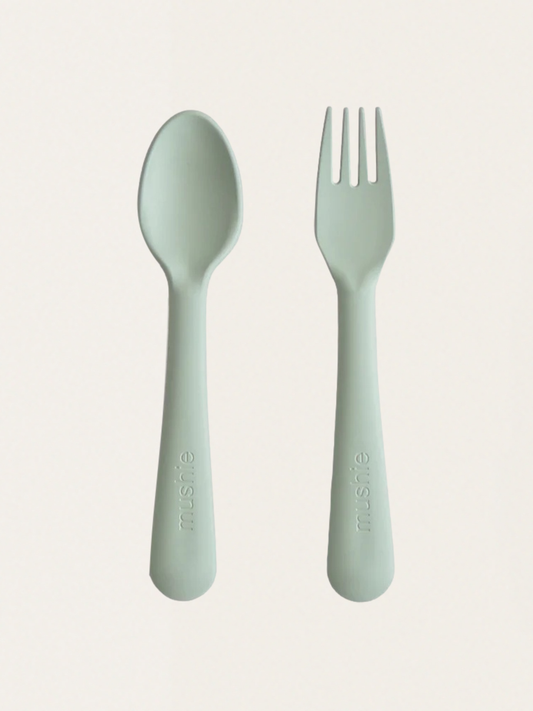 Zestaw pierwszych sztućców do nauki jedzenia