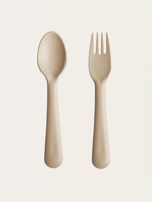 Zestaw pierwszych sztućców do nauki jedzenia