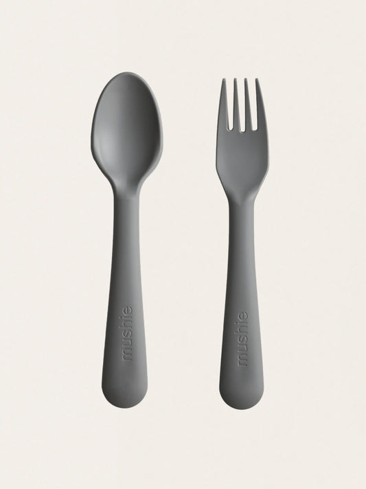 Zestaw pierwszych sztućców do nauki jedzenia