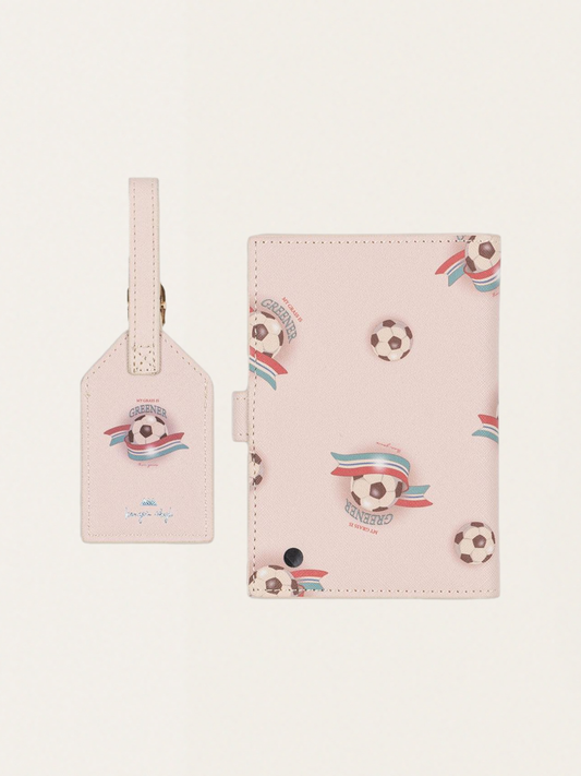 Etui na paszport i zawieszka na bagaż