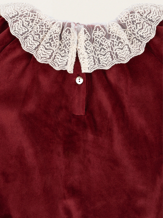 Welurowy rampers z ozdobnym kołnierzykiem Venola