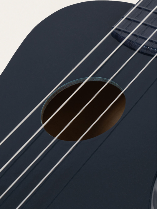 Drewniana gitara - ukulele Midnight