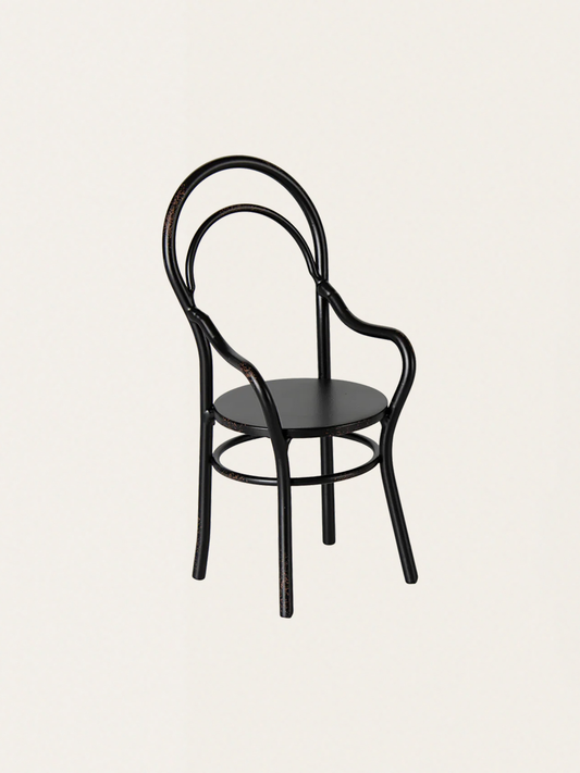 Krzesło z podłokietnikami do jadalni