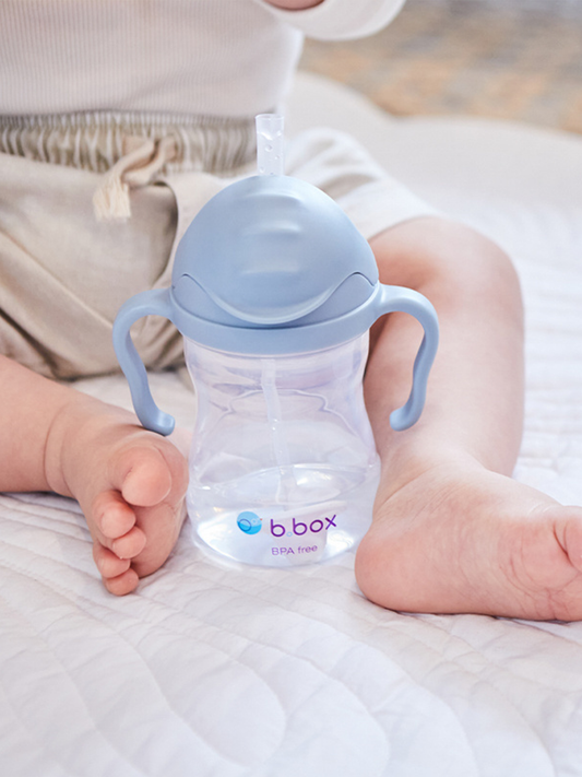 Innowacyjny bidon ze słomką 240 ml