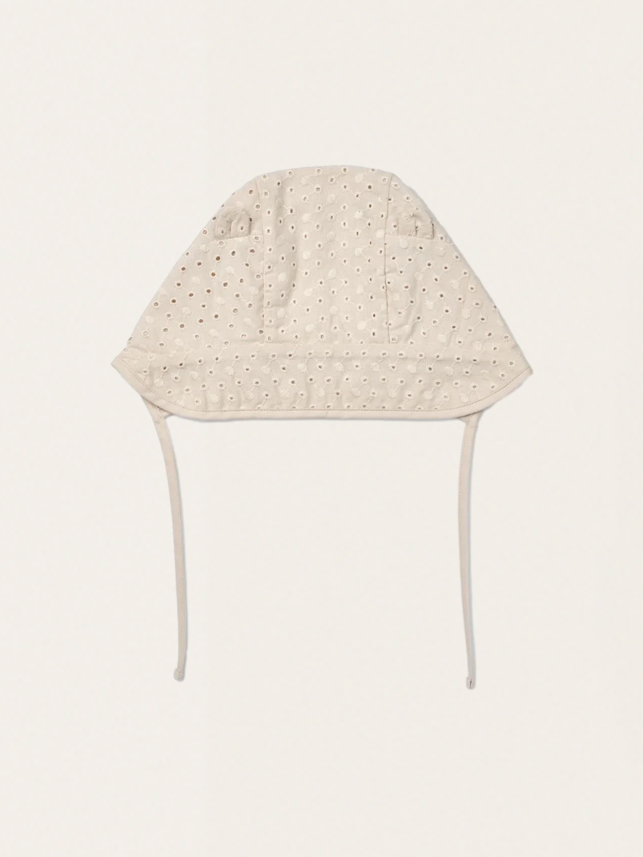 Lekka ażurowa czapka przeciwsłoneczna z uszkami Anglaise