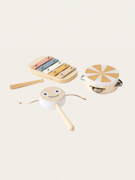 Zestaw drewnianych instrumentów muzycznych