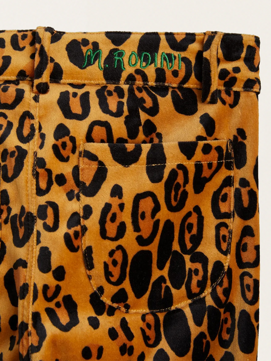 Welurowe rozszerzane spodnie w cętki lamparta