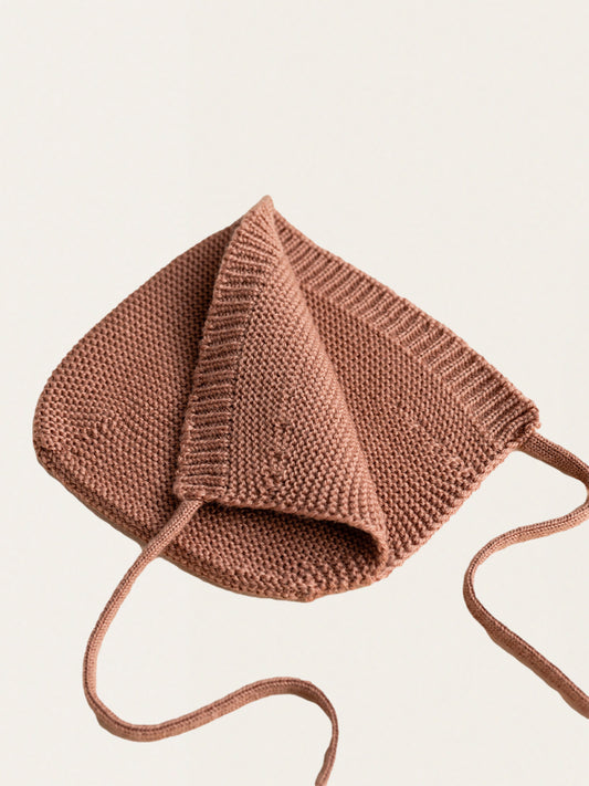 Bonetka z włoskiej wełny merino Dolly