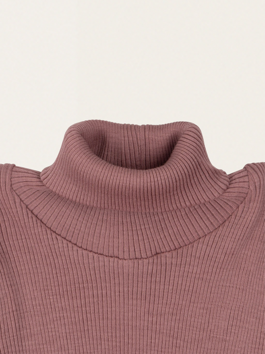 Prążkowany golfik z wełny merino Winter Blush