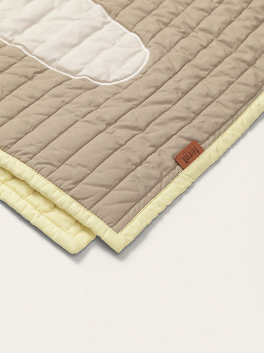 Pikowany pled z wypełnieniem Bird Quilted Blanket