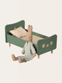 Drewniane łóżko dla myszek i króliczków