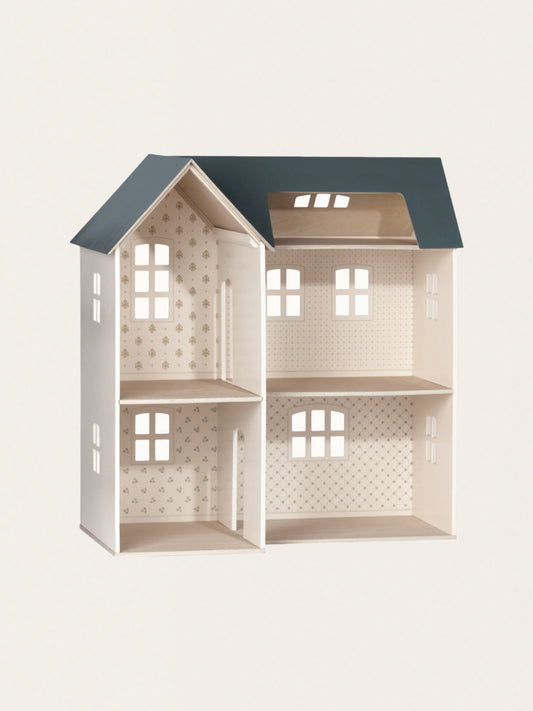 Drewniany domek dla myszek i króliczków