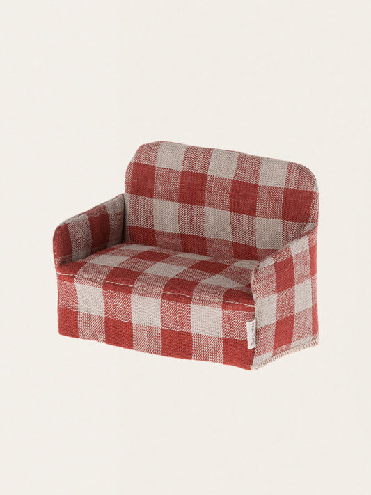 Kanapa vintage do domku dla myszek i króliczków