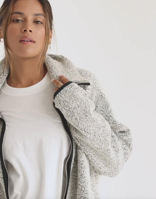 Funkcjonalna kurtka z wełny Cozy up