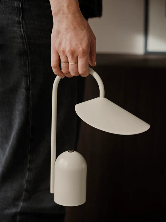 Bezprzewodowa lampka Arum Portable Lamp