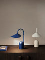 Bezprzewodowa lampka Arum Portable Lamp - Bright Blue