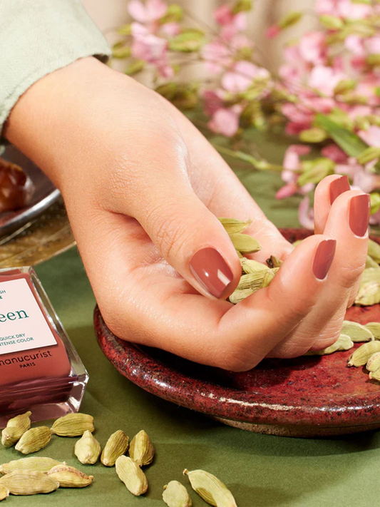 Lakier do paznokci na bazie naturalnych składników