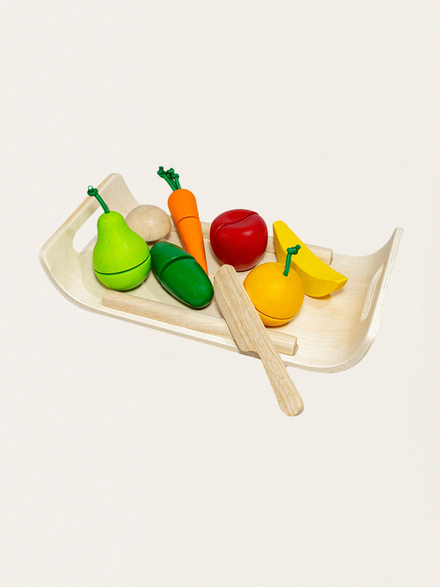 Zabawkowy zestaw owoców i warzyw na tacy