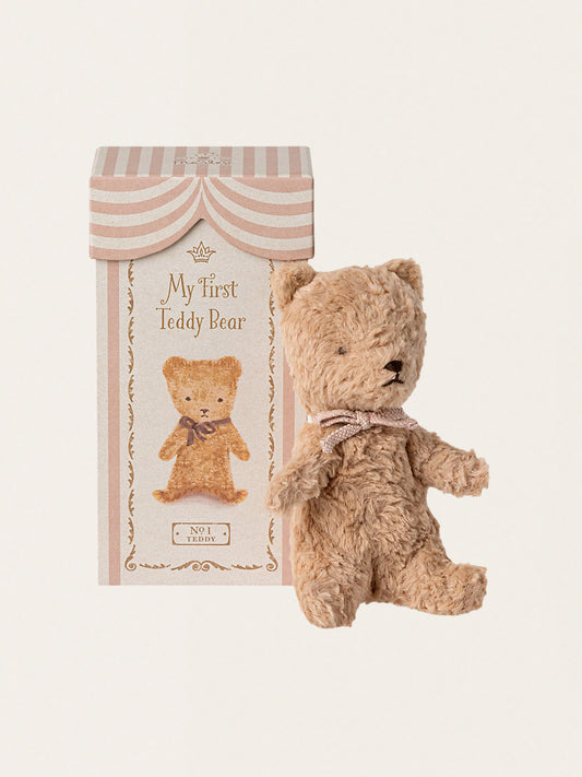 Urocza przytulanka w ozdobnym pudełku