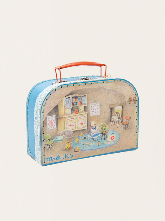 Zestaw małego doktora w walizce