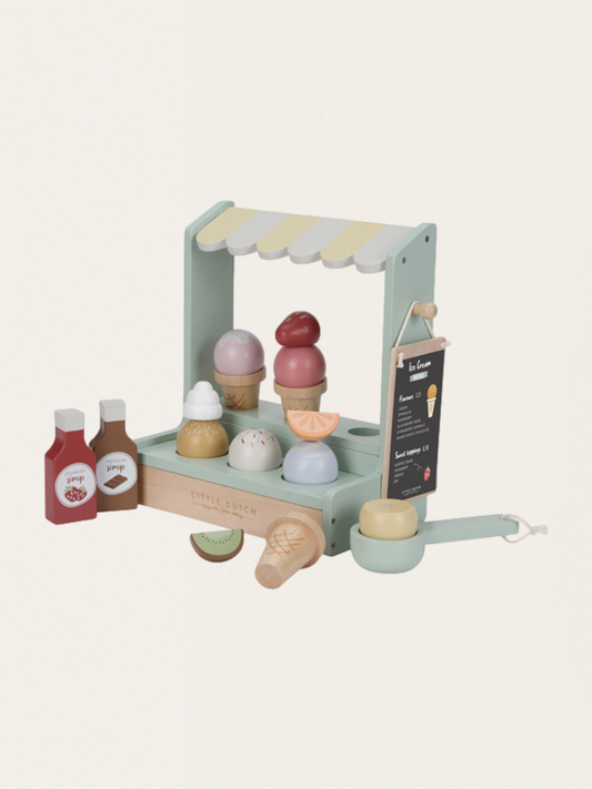 Drewniana lodziarnia