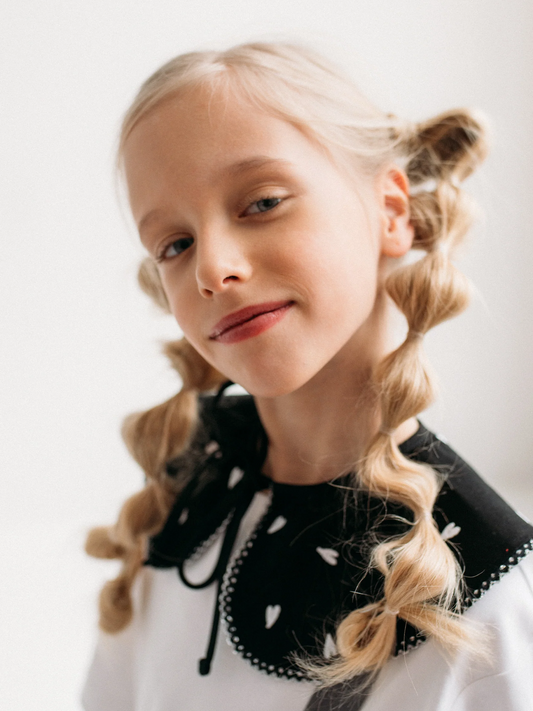 Haftowany kołnierzyk dziecięcy