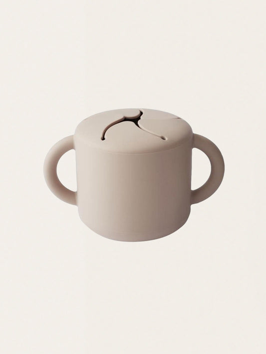 Silikonowy kubek niewysypek na przekąski