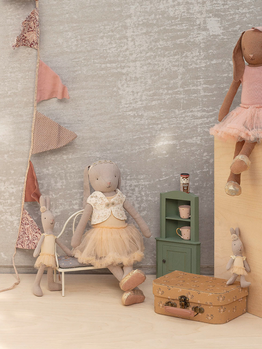 Przytulanka króliczek rozmiar 3 Ballet suit and skirt cream