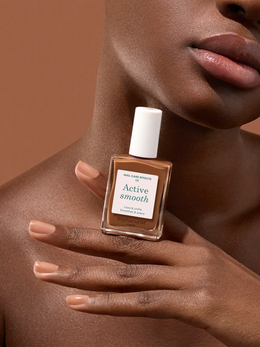 Odżywczy lakier do paznokci Active Glow™