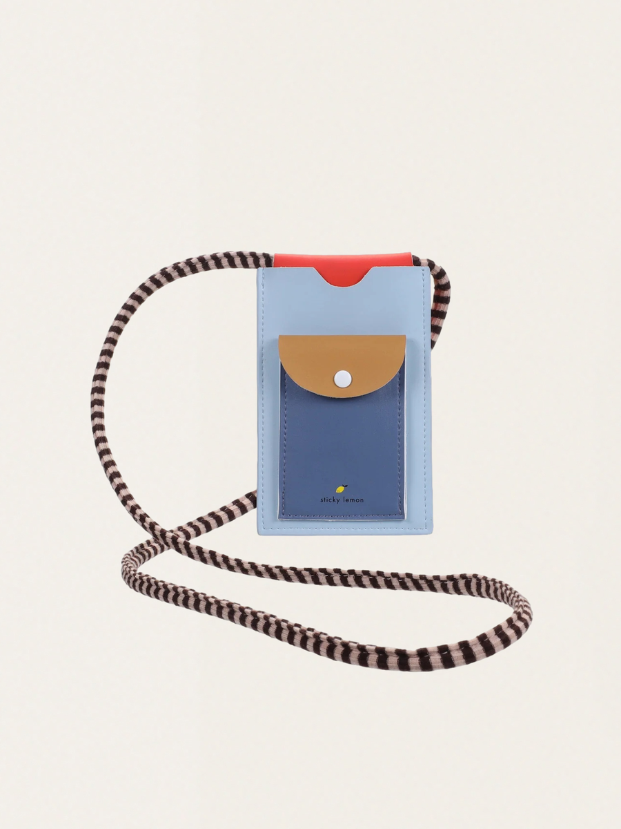 Etui na telefon Wonders  zissou blue + blue whale