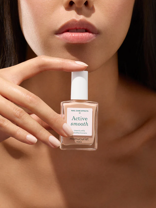 Odżywczy lakier do paznokci Active Glow™