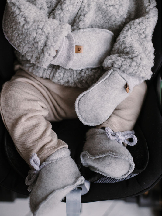 Rękawiczki na sznurku z wełny premium Sierra