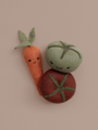 Grzechotka z wełny alpaki Tomato Red