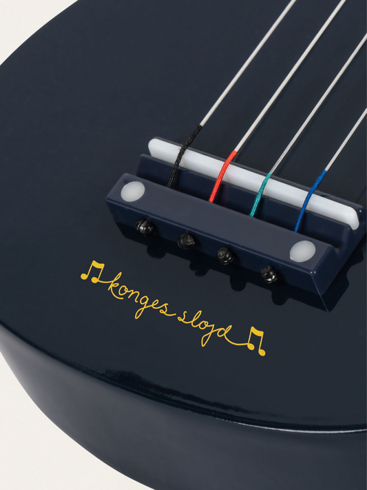 Drewniana gitara - ukulele Midnight