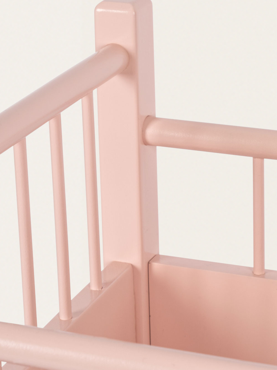 Łóżeczko dla lalek