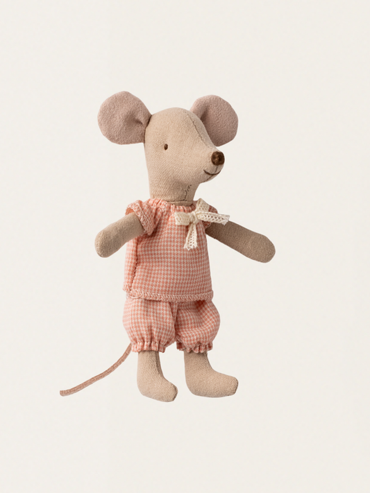 Myszka Młodsza Siostra w pudełku po zapałkach