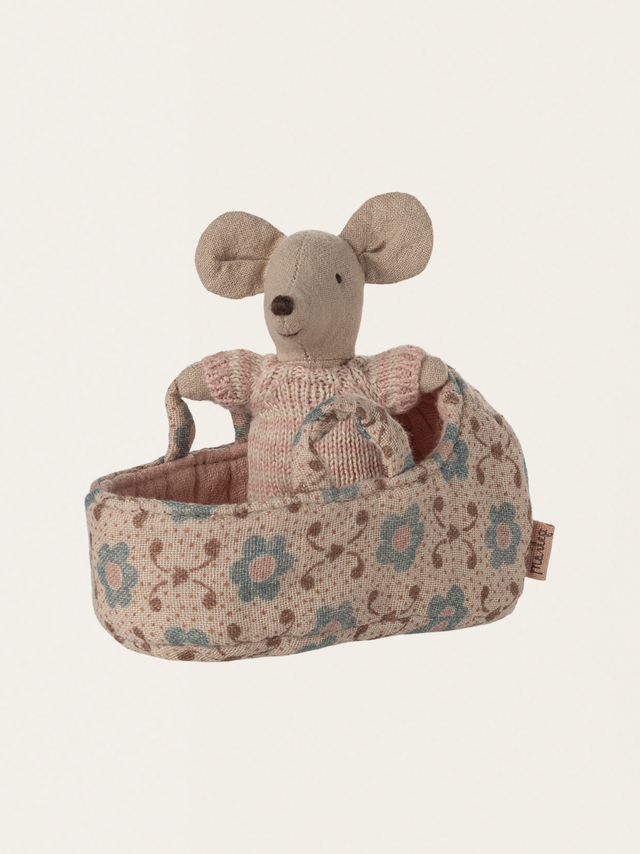 Myszka Baby Mouse w łóżeczku Rose
