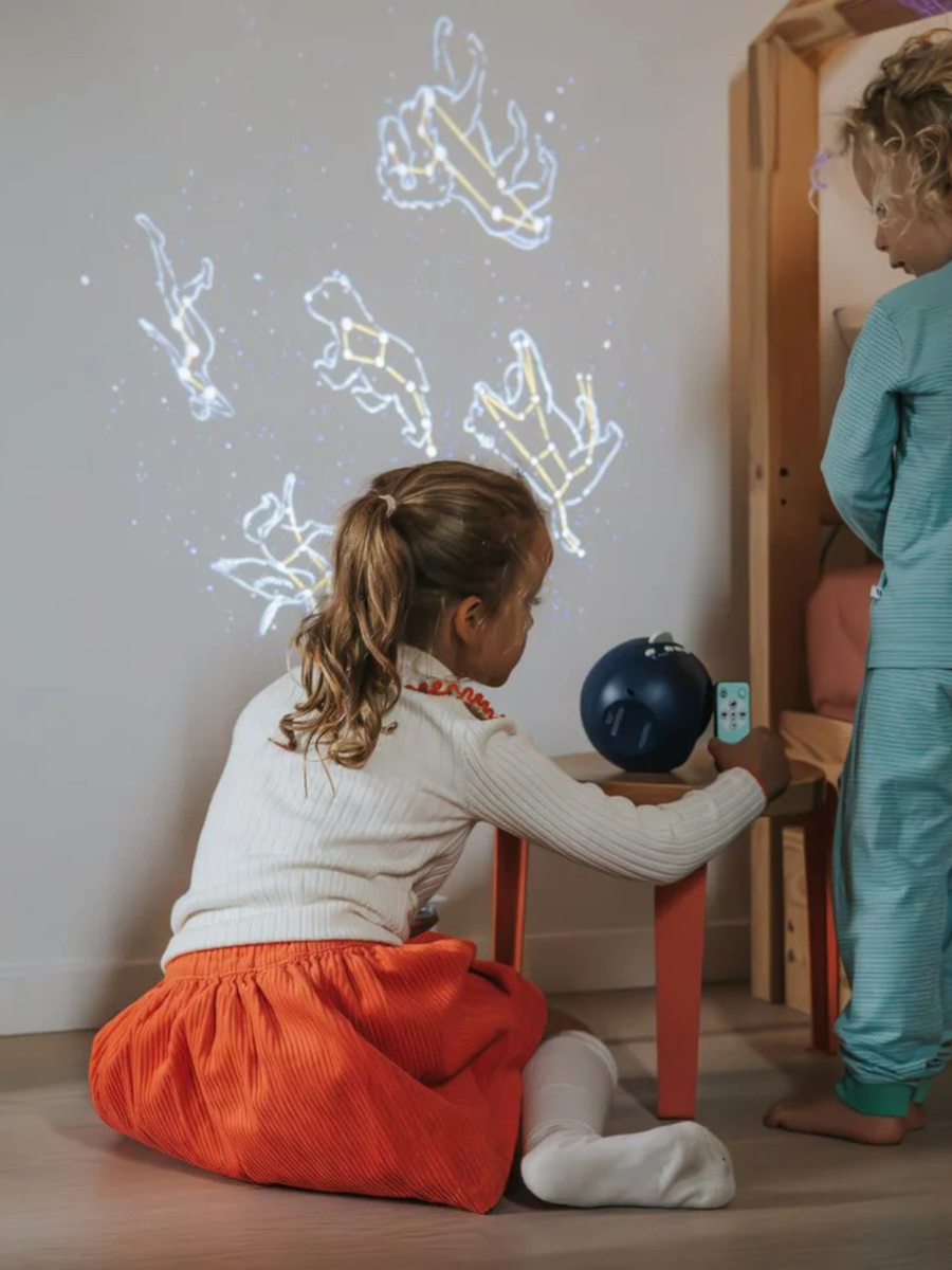 Projektor ścienny Galaxes z głośnikiem bluetooth