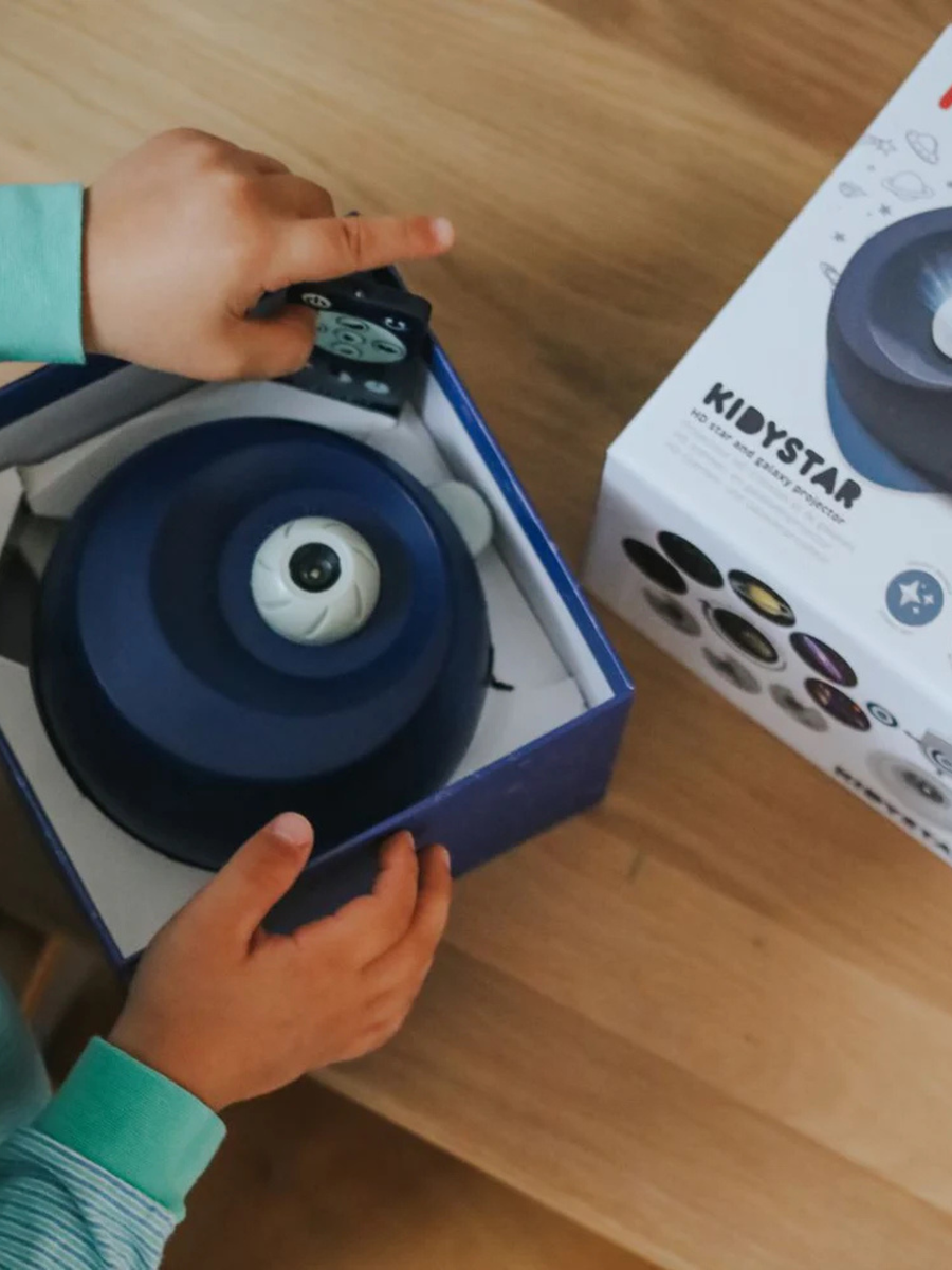 Projektor ścienny Galaxes z głośnikiem bluetooth