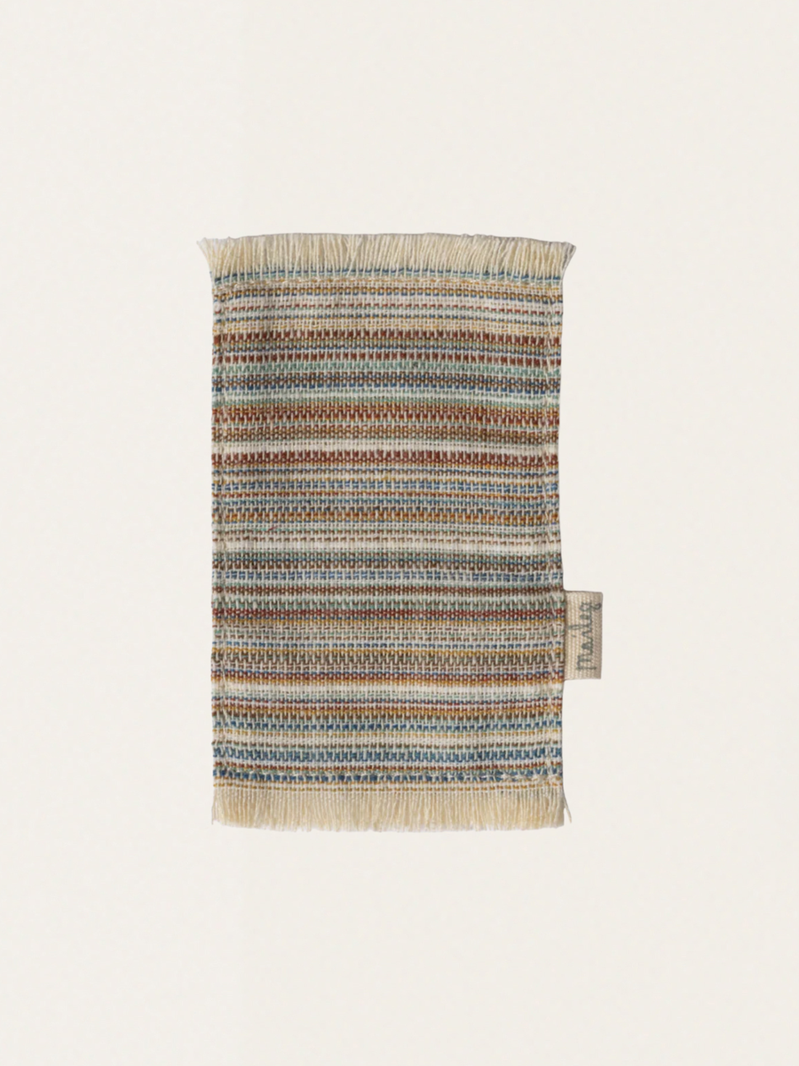 Dywan w paski do domku myszek