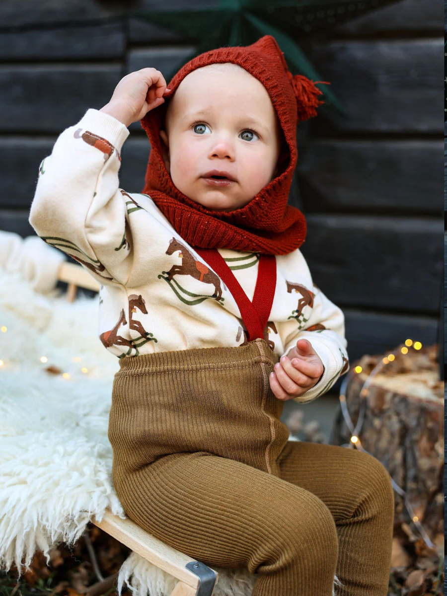 Legginsy na szelkach w stylu retro Acorn Brown x Maple Leaf