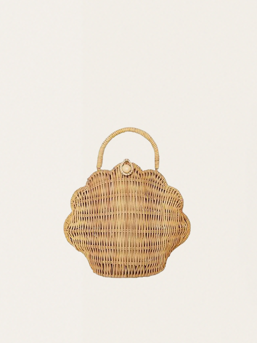 Rattanowa torebka w kształcie muszli straw