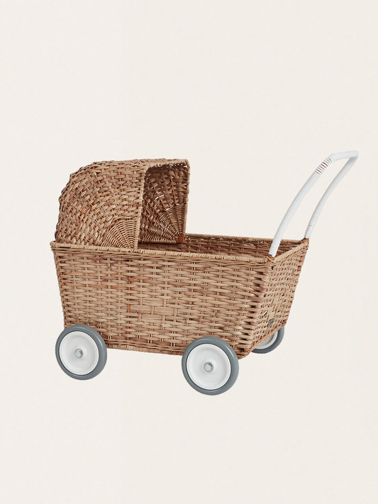 Ręcznie wyplatany rattanowy wózek dla lalek