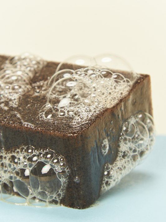 Naturalne mydło peelingujące Porzeczka