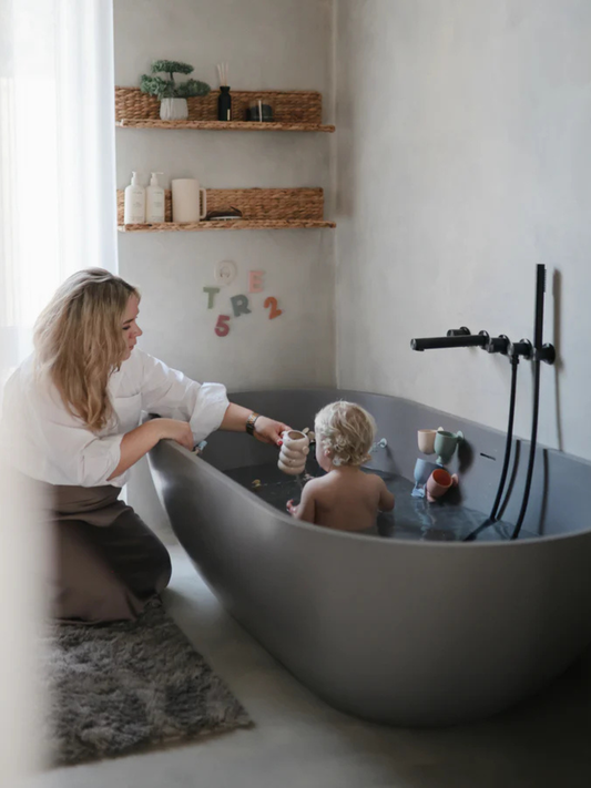 Zestaw zabawek do kąpieli Pour & Play