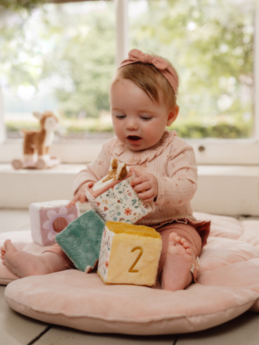 Zestaw miękkich kostek aktywizujących 4 szt. Fairy Garden